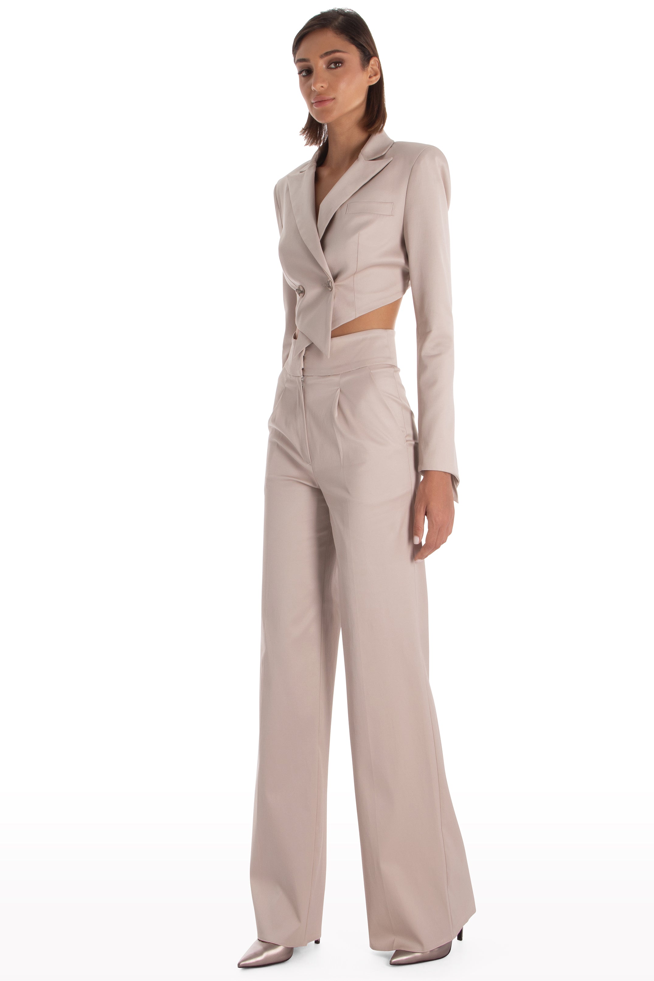 Linen Lightweight Suit with Open-Back Jacket