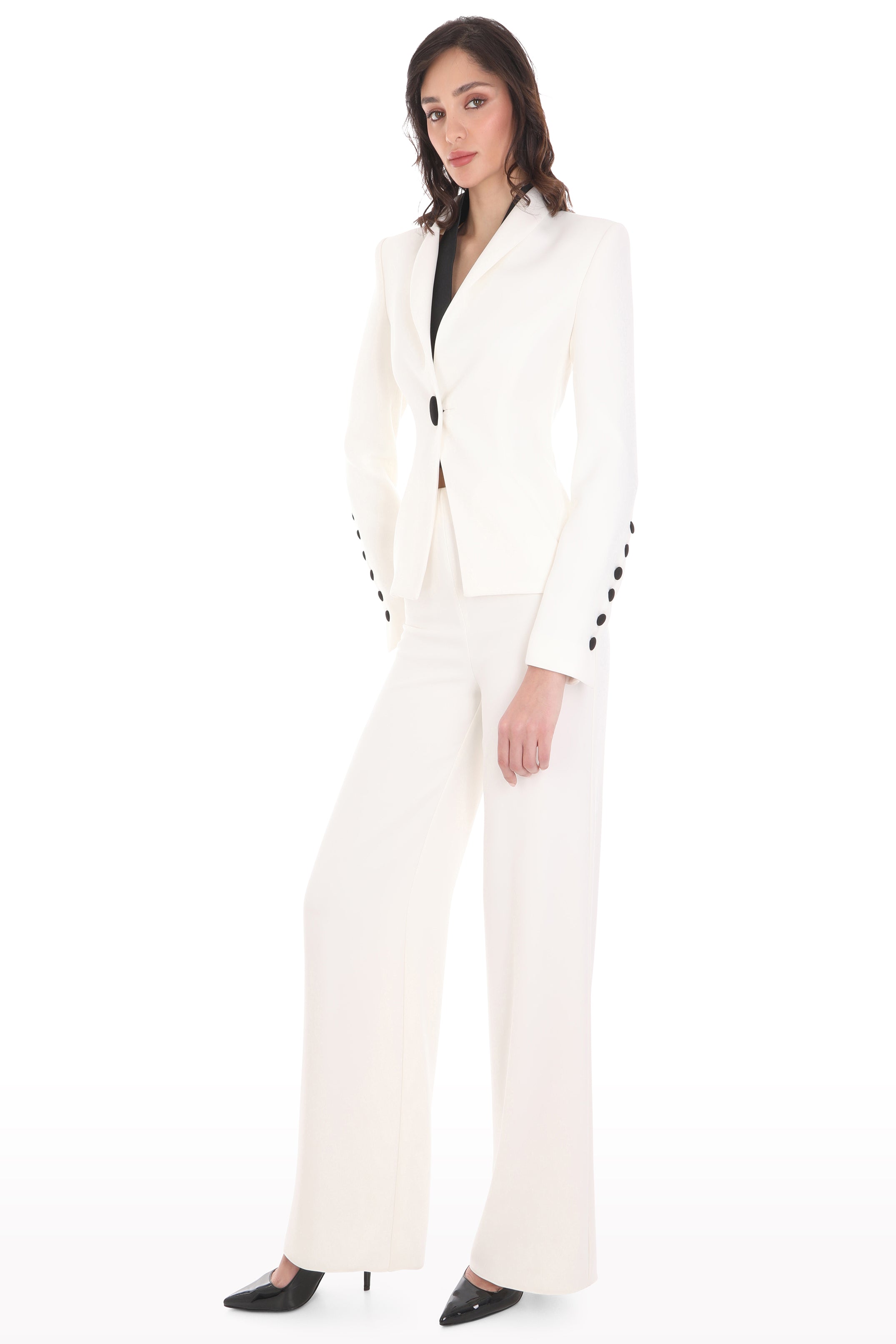 Off-White Contrast Belt Suit