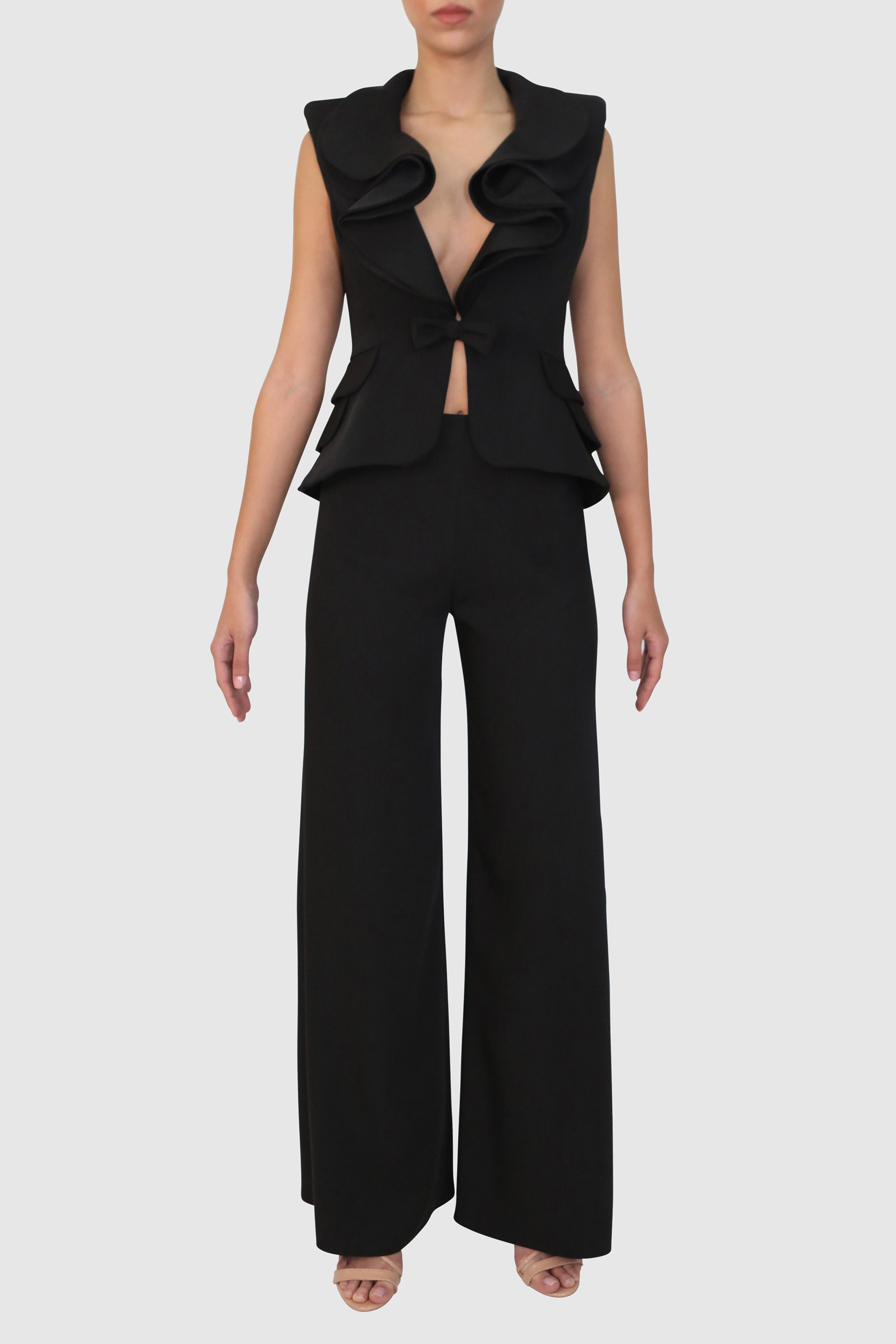 Ruffled Crepe suit