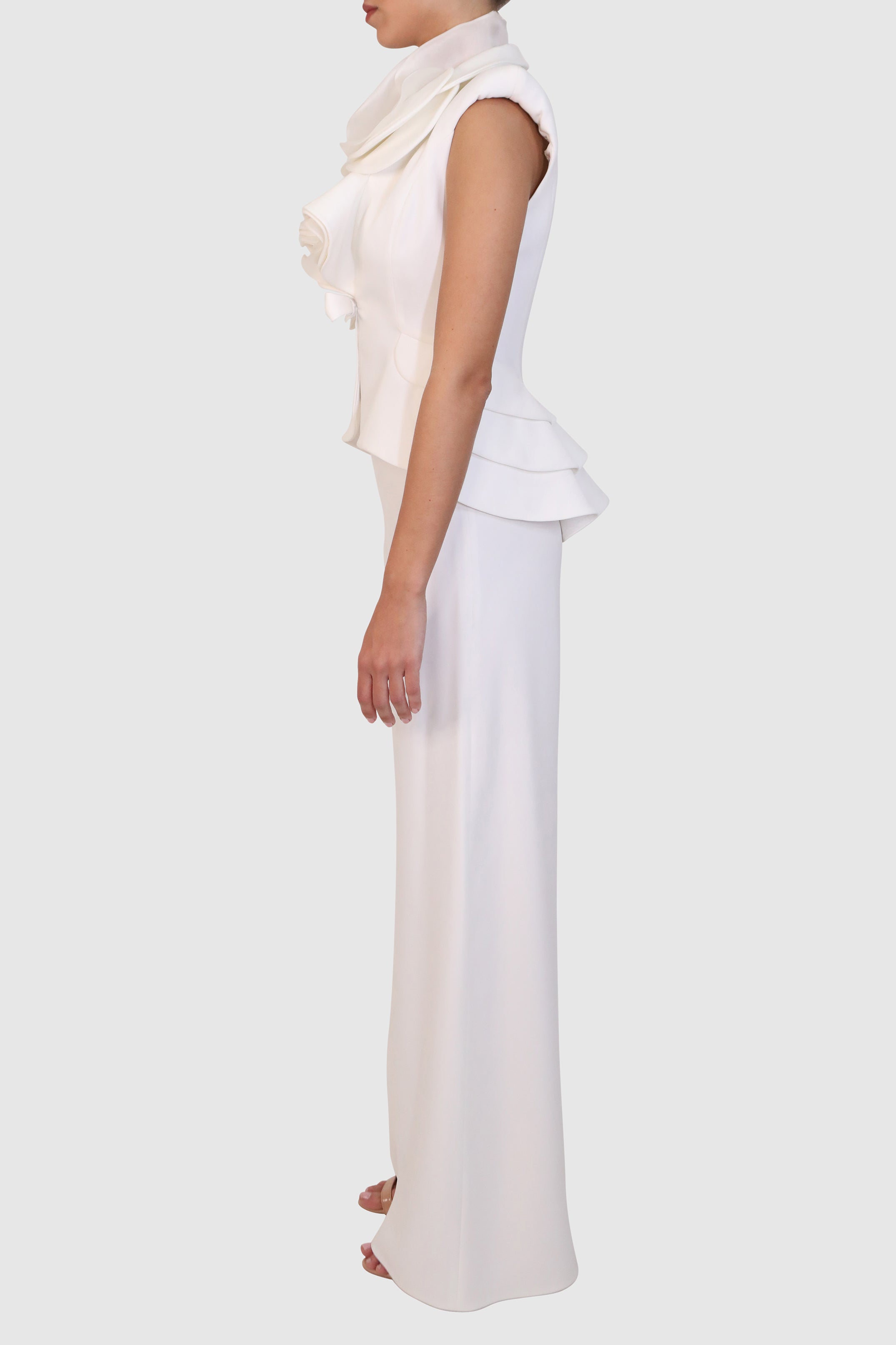 Ruffled Crepe suit