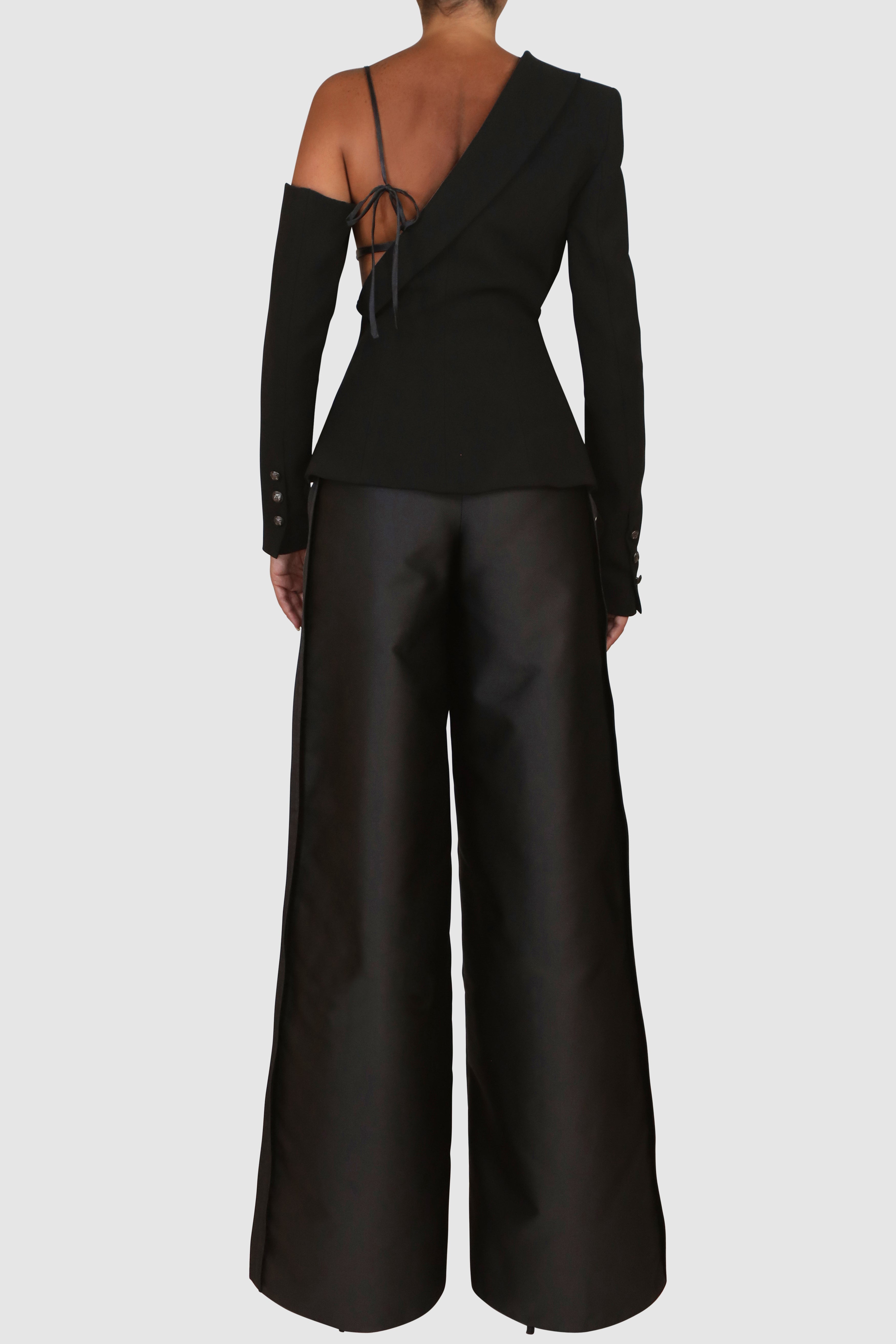 Detached Sleeve Crepe Jacket
